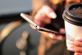 4 Tips for Reading E-Books on Your Smart Phone