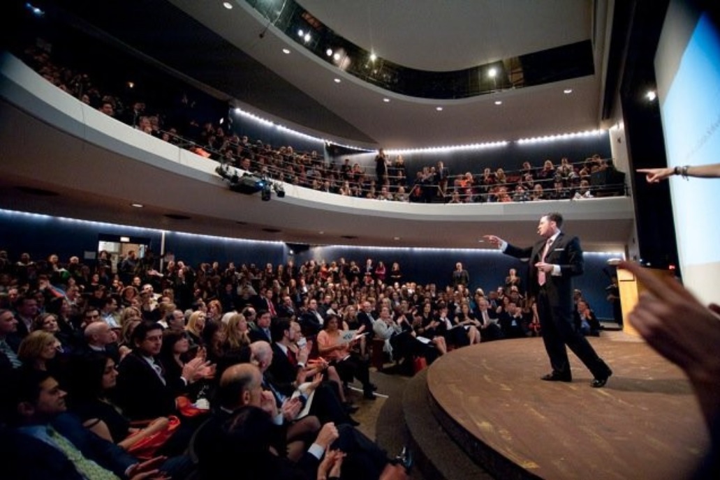 How a Professional Charity Auctioneer Can Help Your Organization