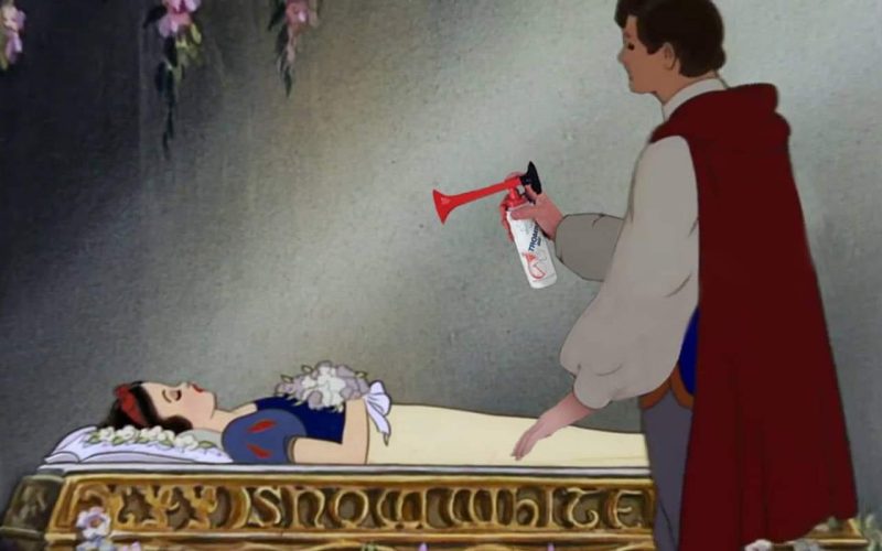 Love in time of social distancing! 😂