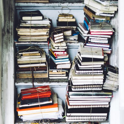 The Top 3 Considerations When Buying an E-Reader for School