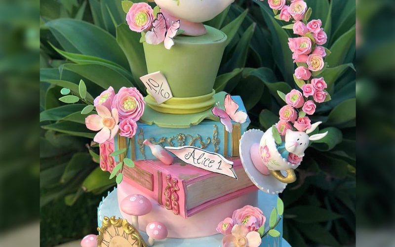 How cool is this cake? ♠♣♥♦