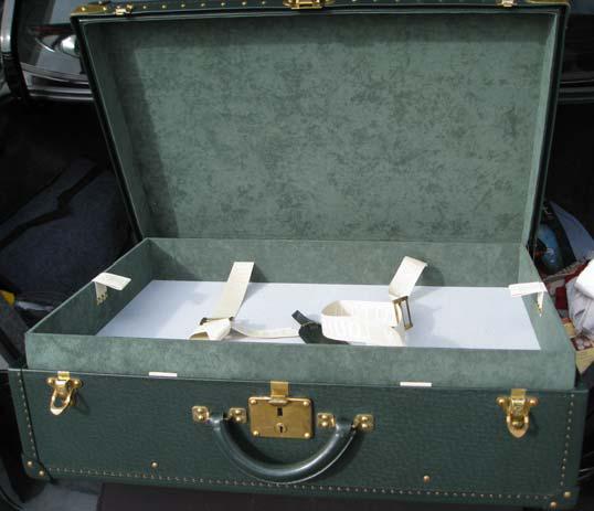 Louis Vuitton Taiga President Classeur Briefcase