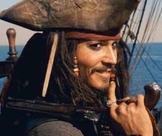 http://1.bp.blogspot.com/_U9_BT-QesB4/S1Z4cGsUWGI/AAAAAAAABy4/8_b8gSbch8o/s320/jack_sparrow.jpg