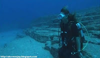 http://4.bp.blogspot.com/-4nNigMK4pUM/TbuGqgcveUI/AAAAAAAABmk/flSDBqsoeDk/s200/pyramid94.jpg