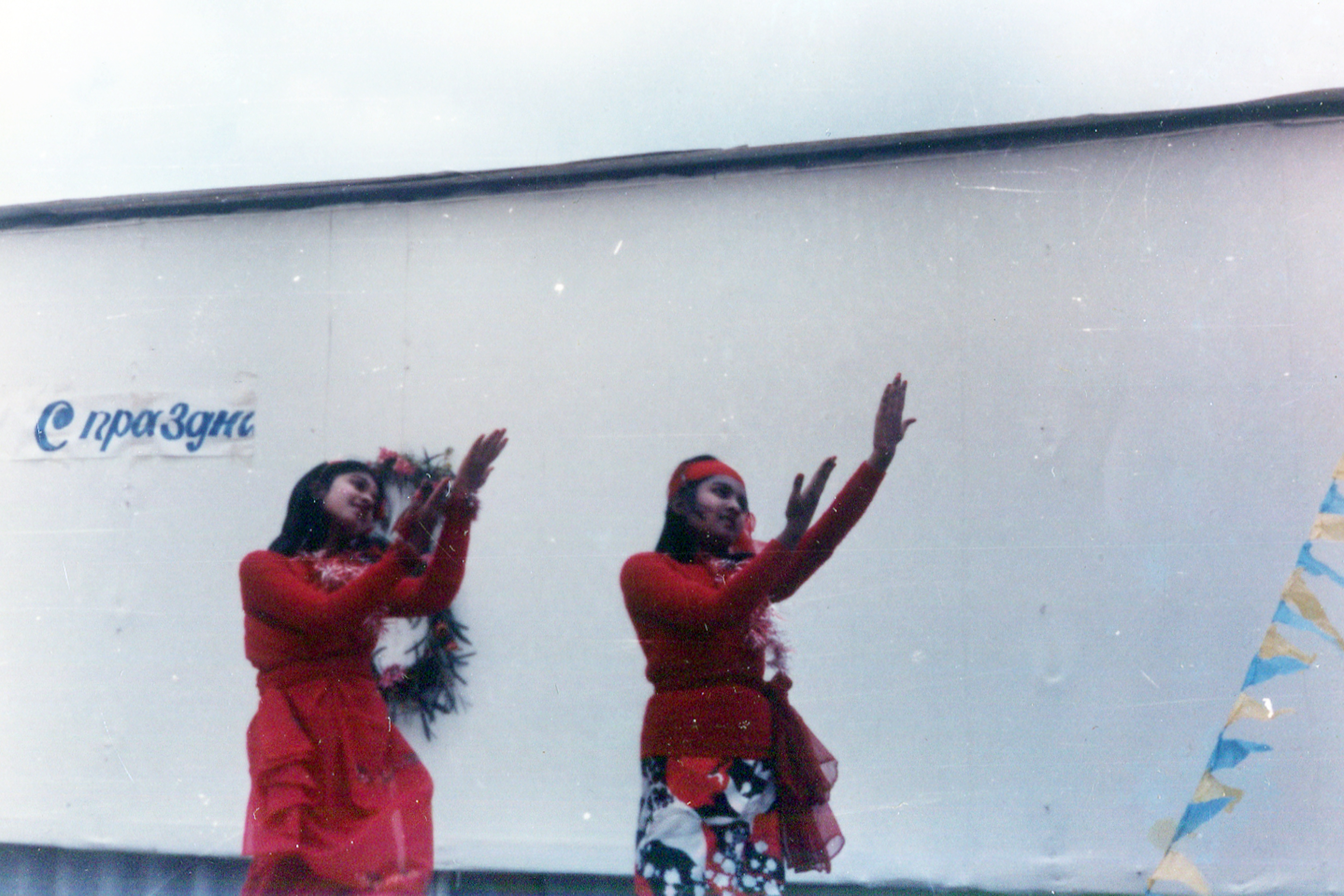 img3.jpg