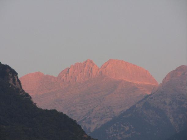 img4.jpg