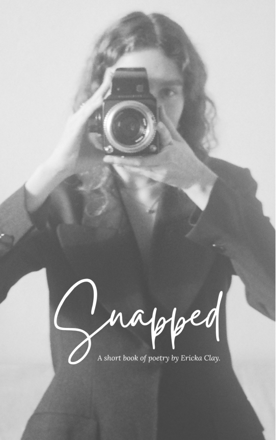 A person holding a camera

AI-generated content may be incorrect.